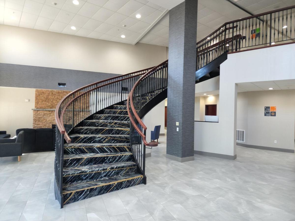 La Quinta Inn & Suites By Wyndham بحيرة جورج المظهر الخارجي الصورة